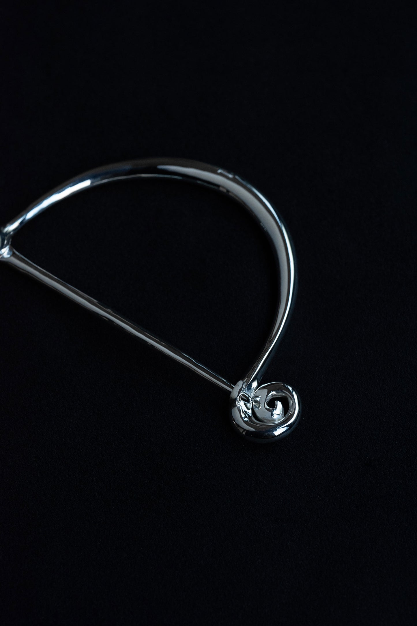 FIBULA BANGLE