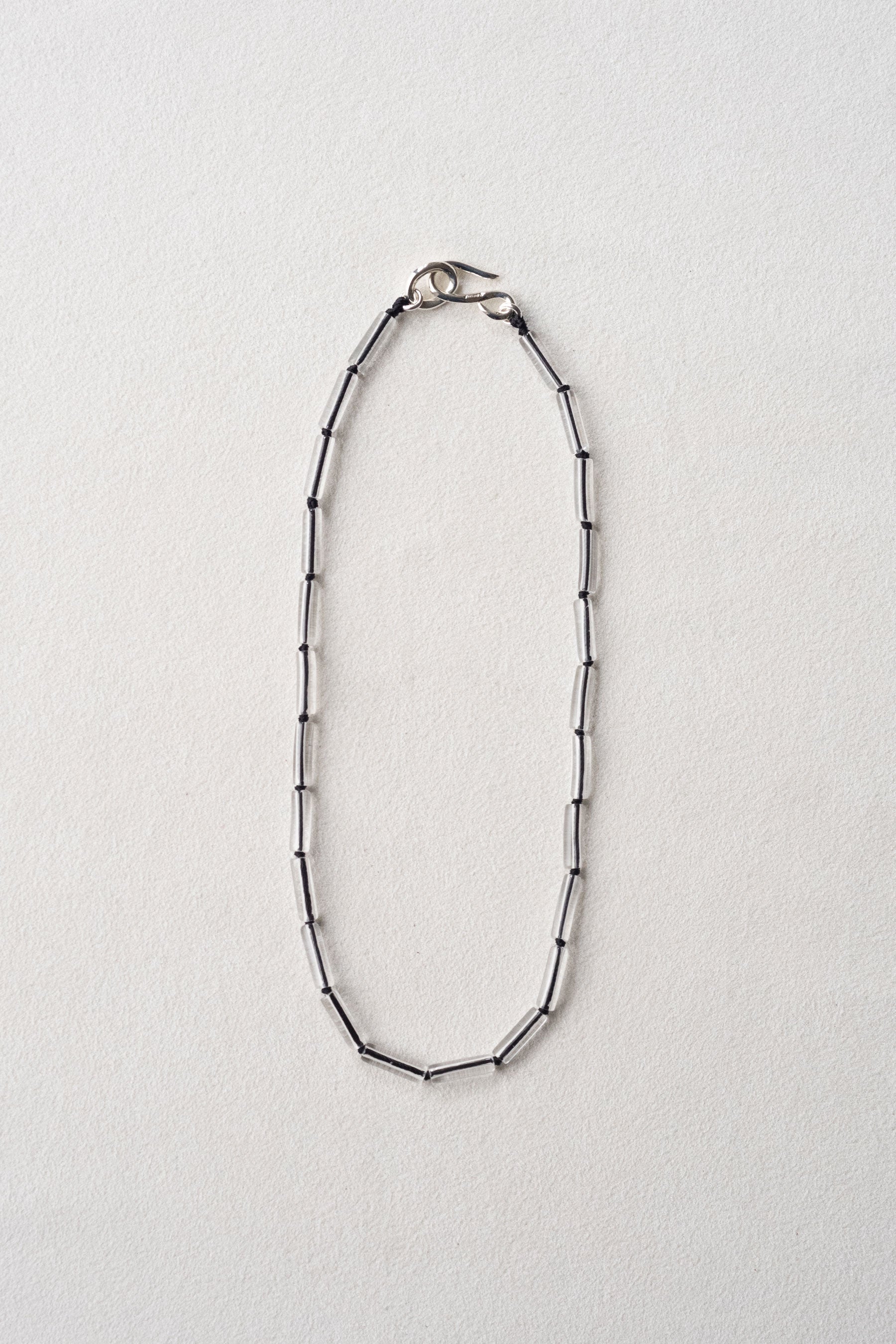 SMALL TUBE CRYSTAL NECKLACE