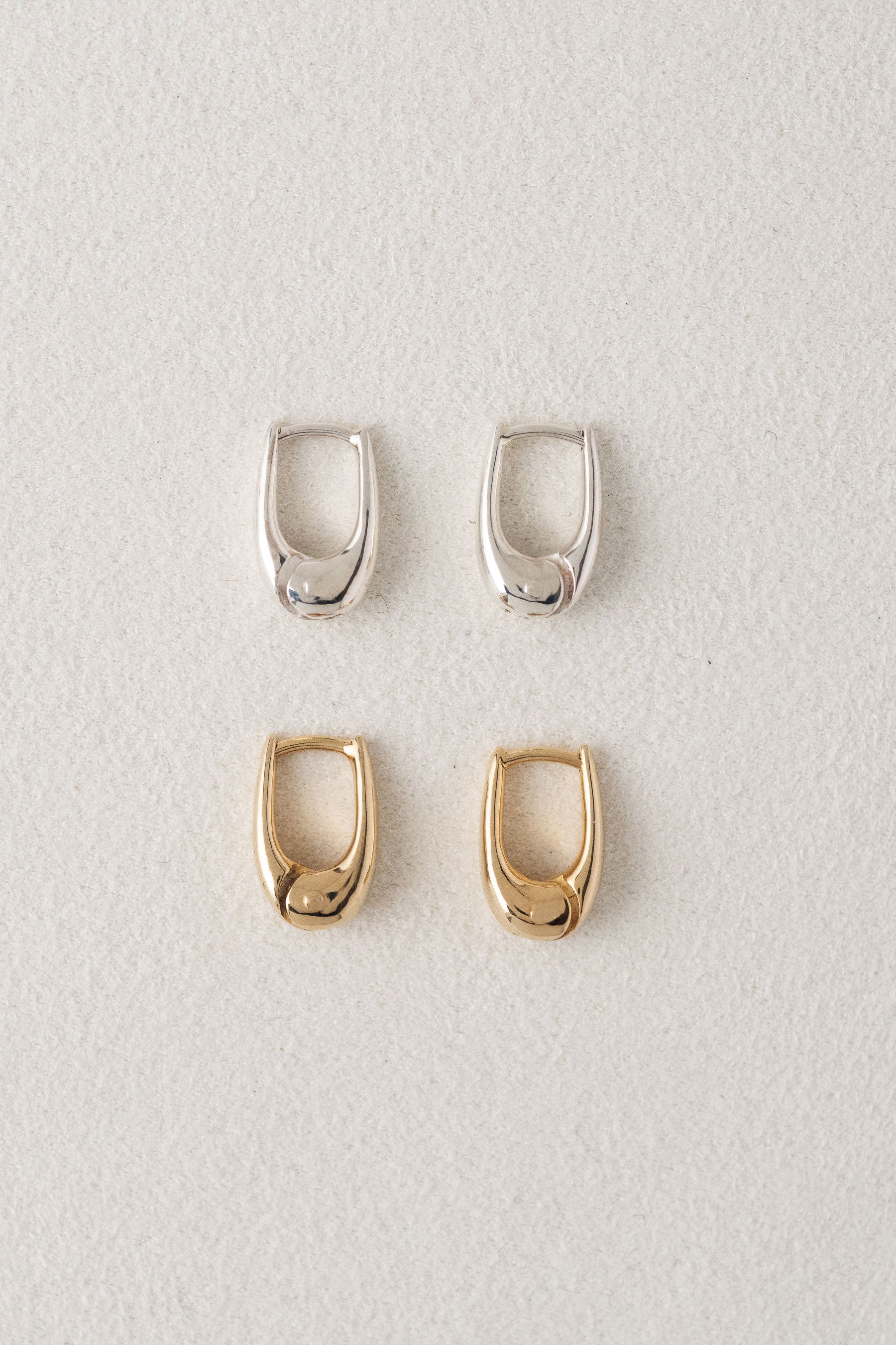 TINY THIN HOOPS｜R.ALAGAN(ララガン)公式通販｜シンフープピアス