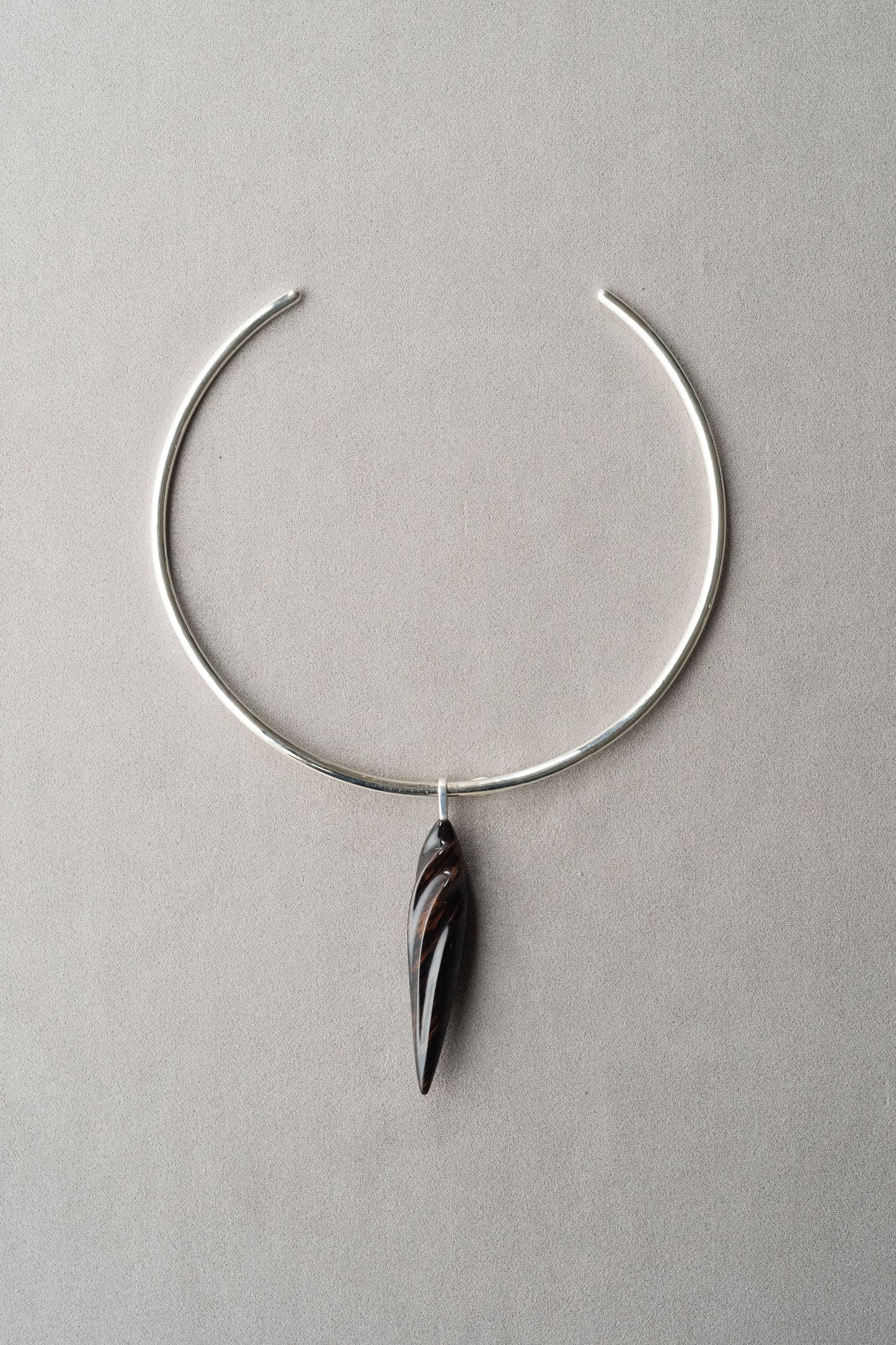 QUIETUDE COLLAR