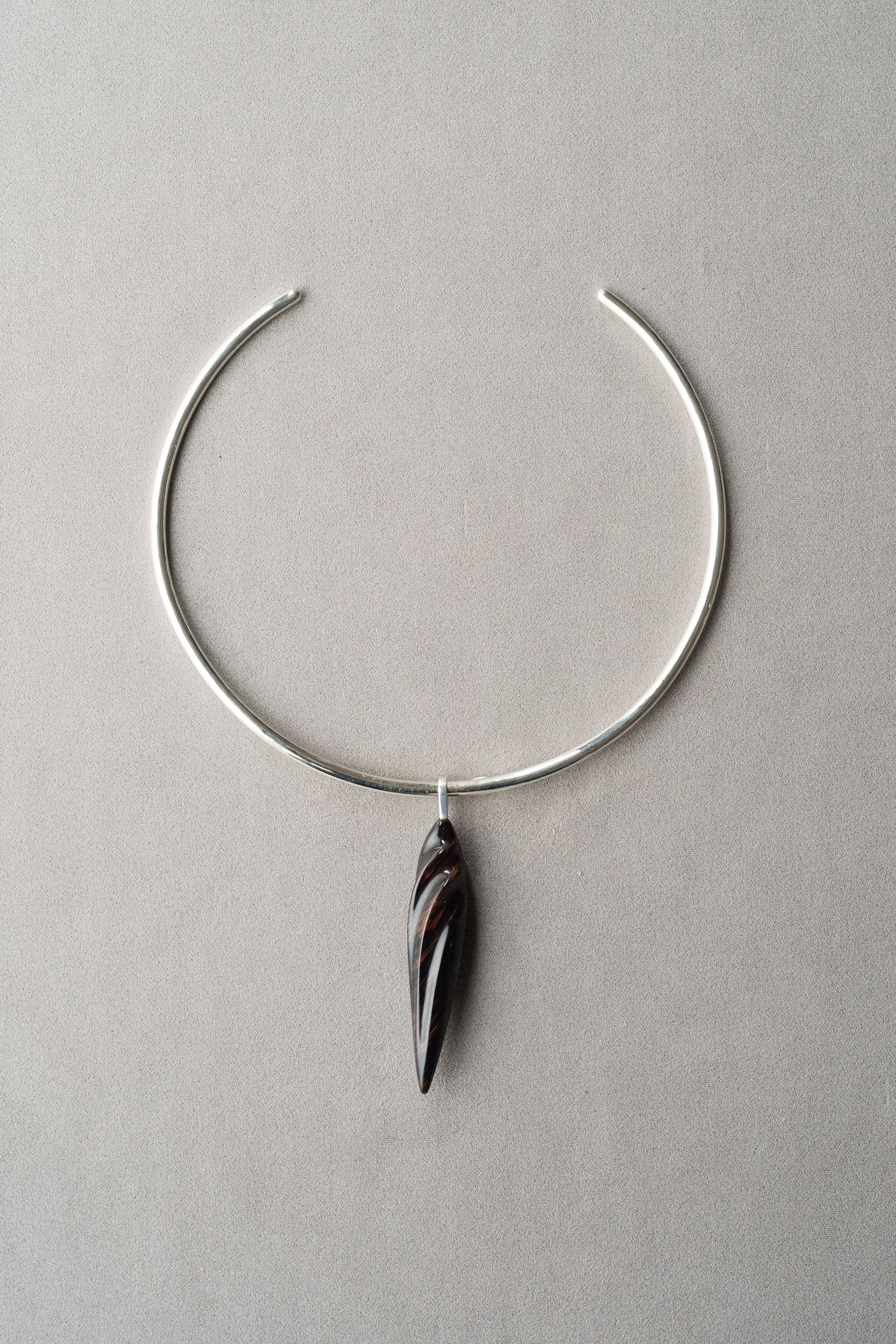QUIETUDE COLLAR