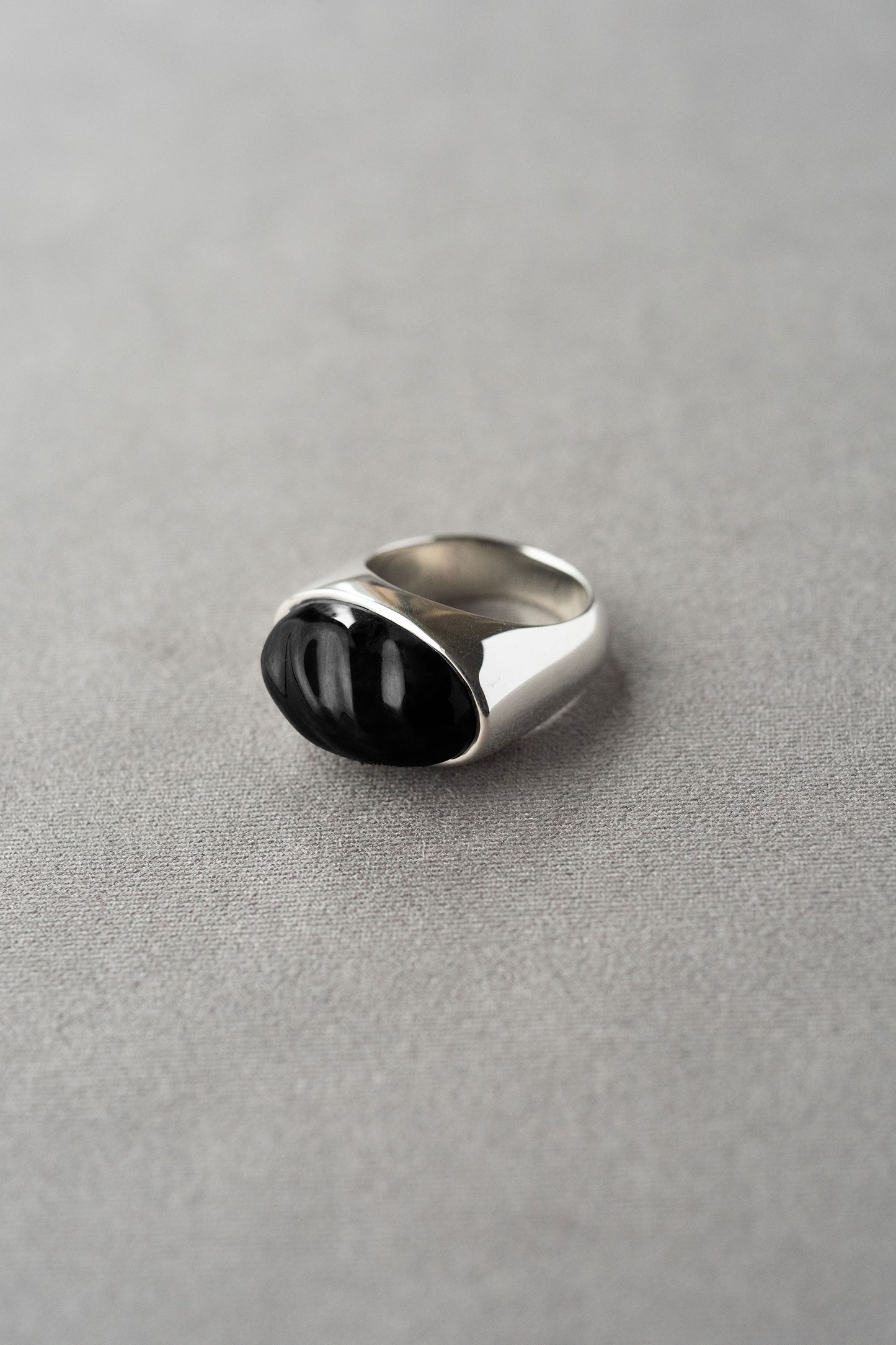 QUIETUDE RING