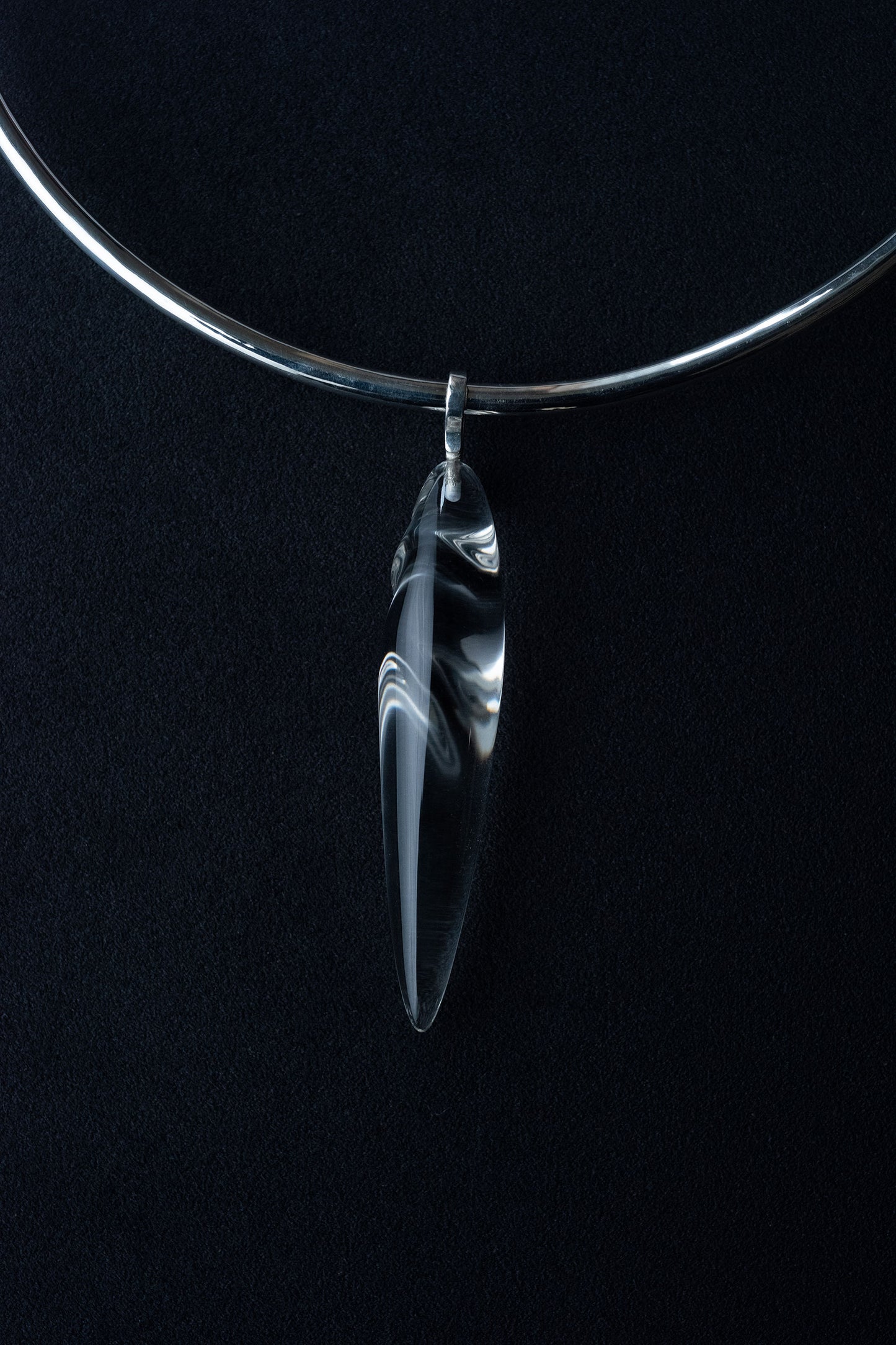 QUIETUDE COLLAR