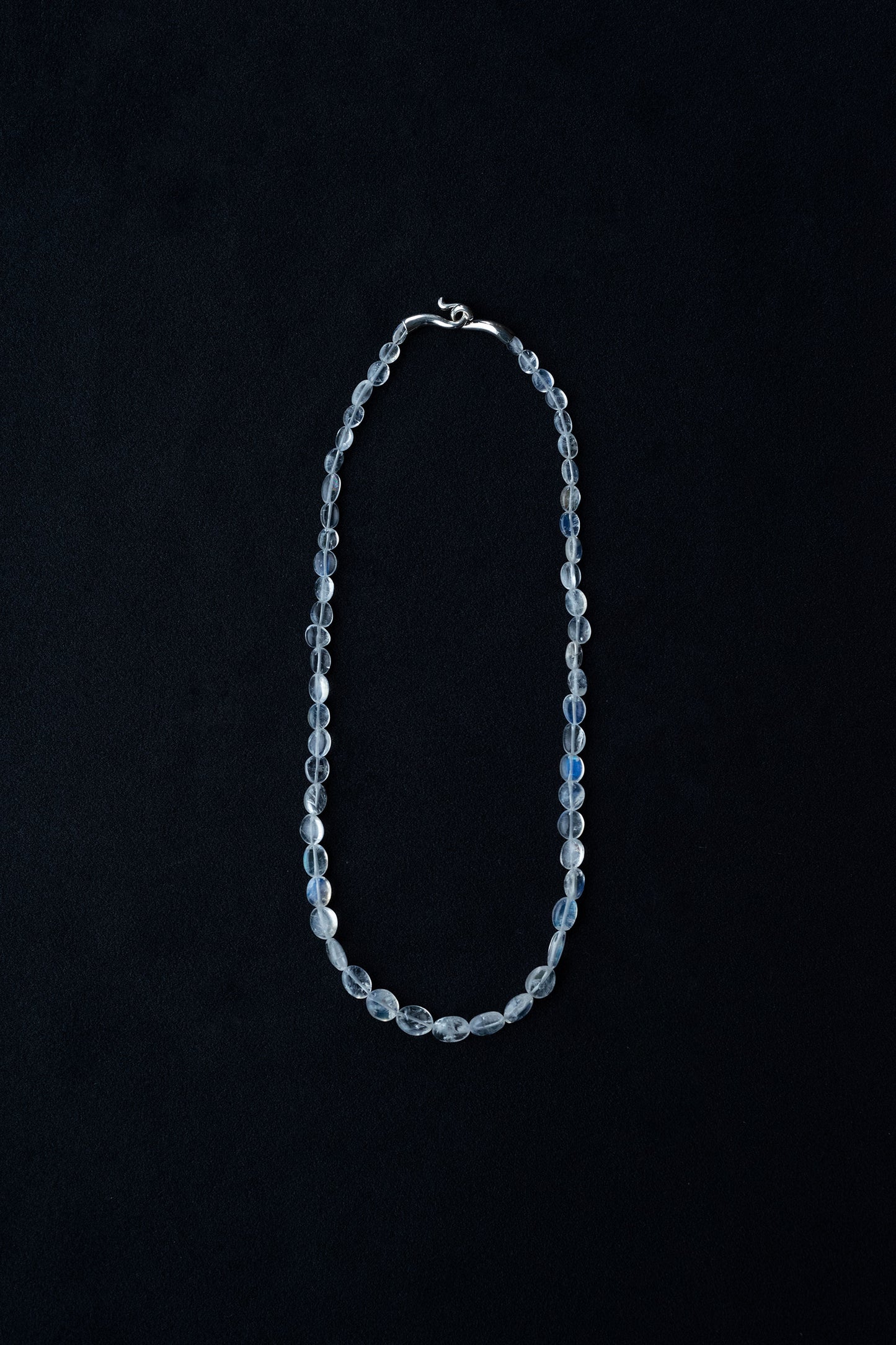 SHOKA COLLAR OVAL MOONSTONE