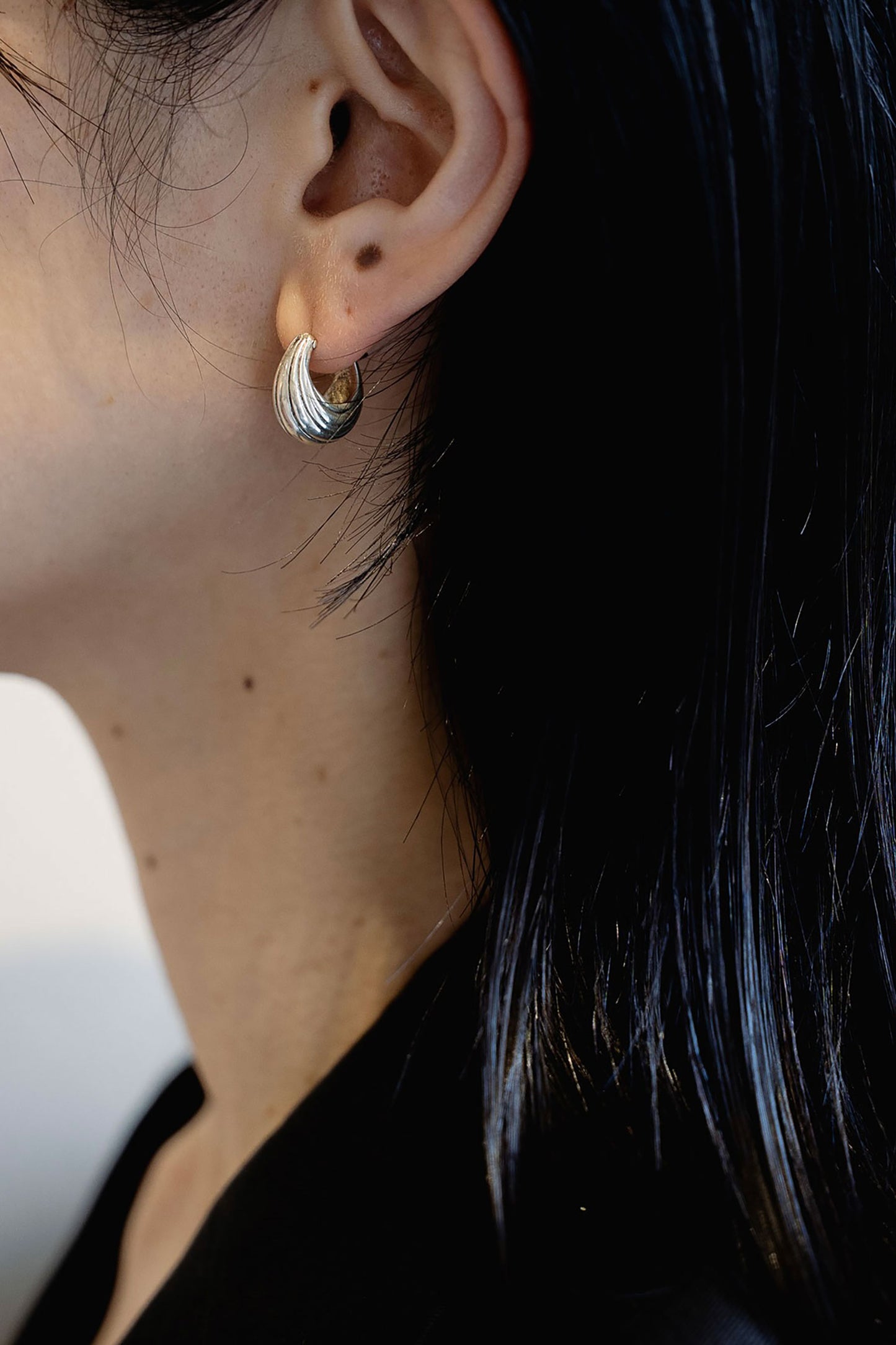 SHIMA HOOPS