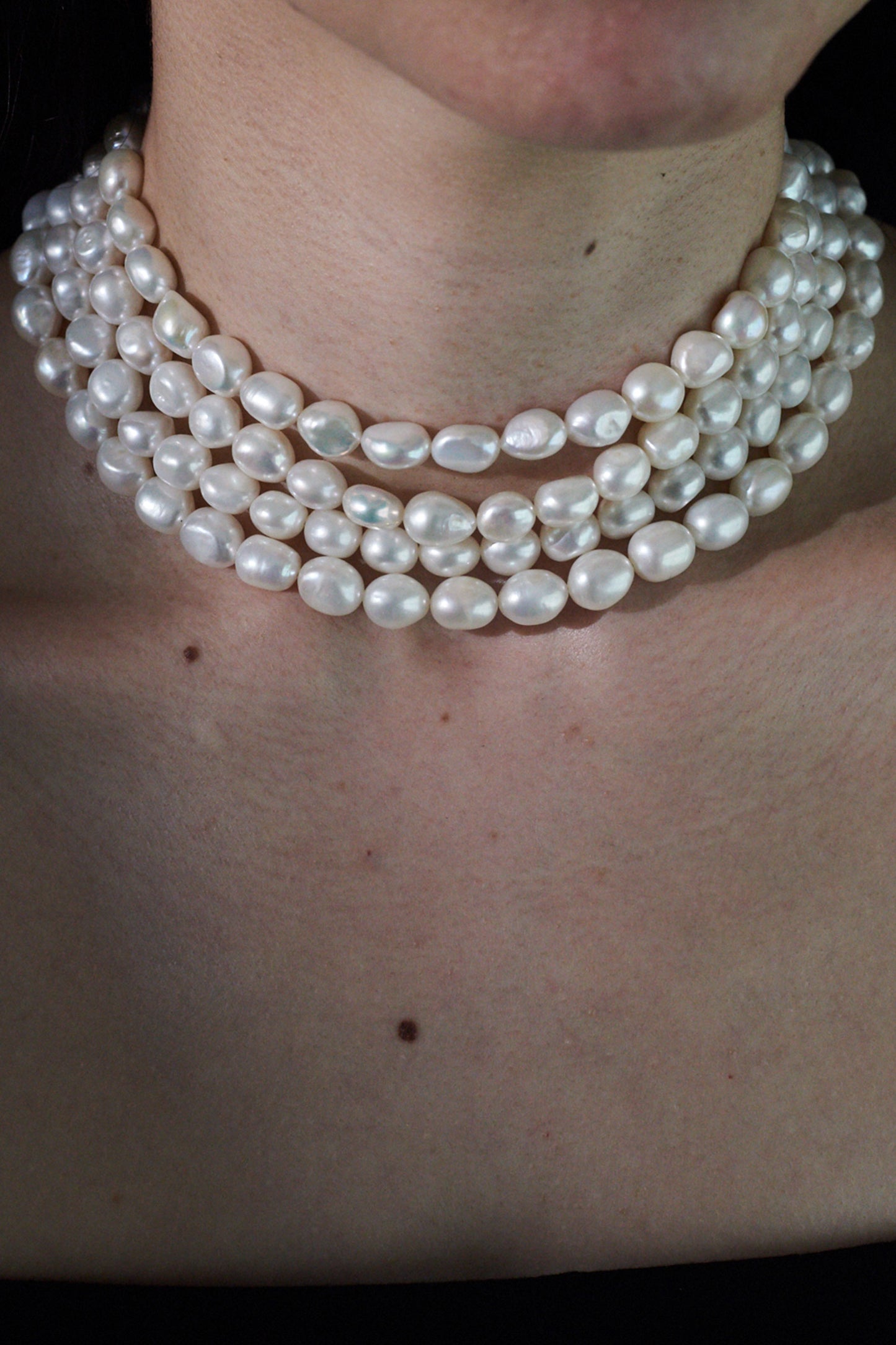 MADAM PEARL NECKLACE