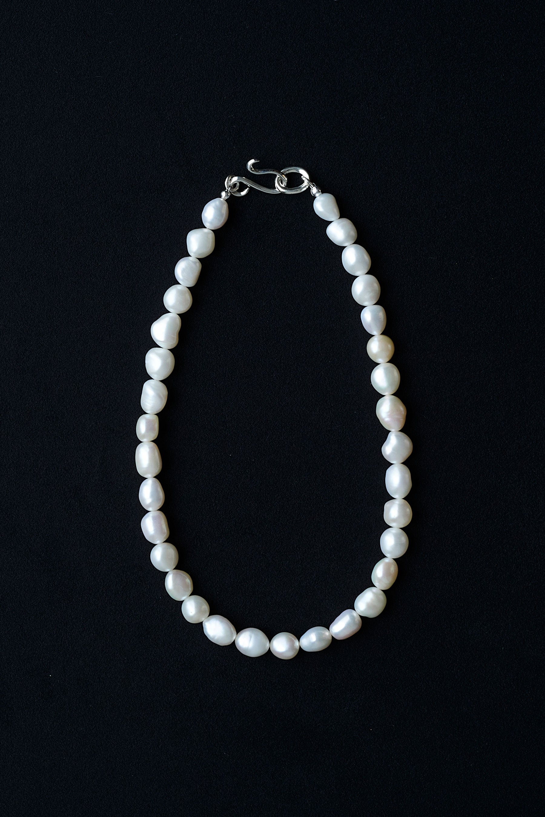 CLASSIC PEARL NECKLACE