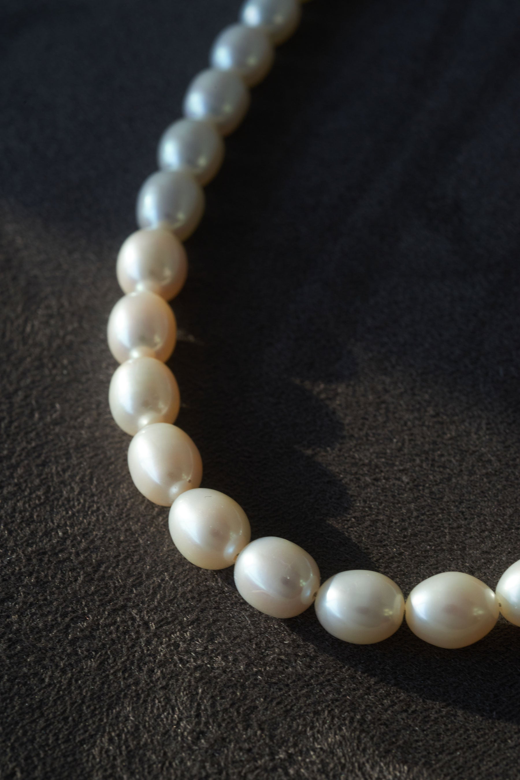 SMALL OVAL PEARL NECKLACE｜R.ALAGAN(ララガン)公式通販