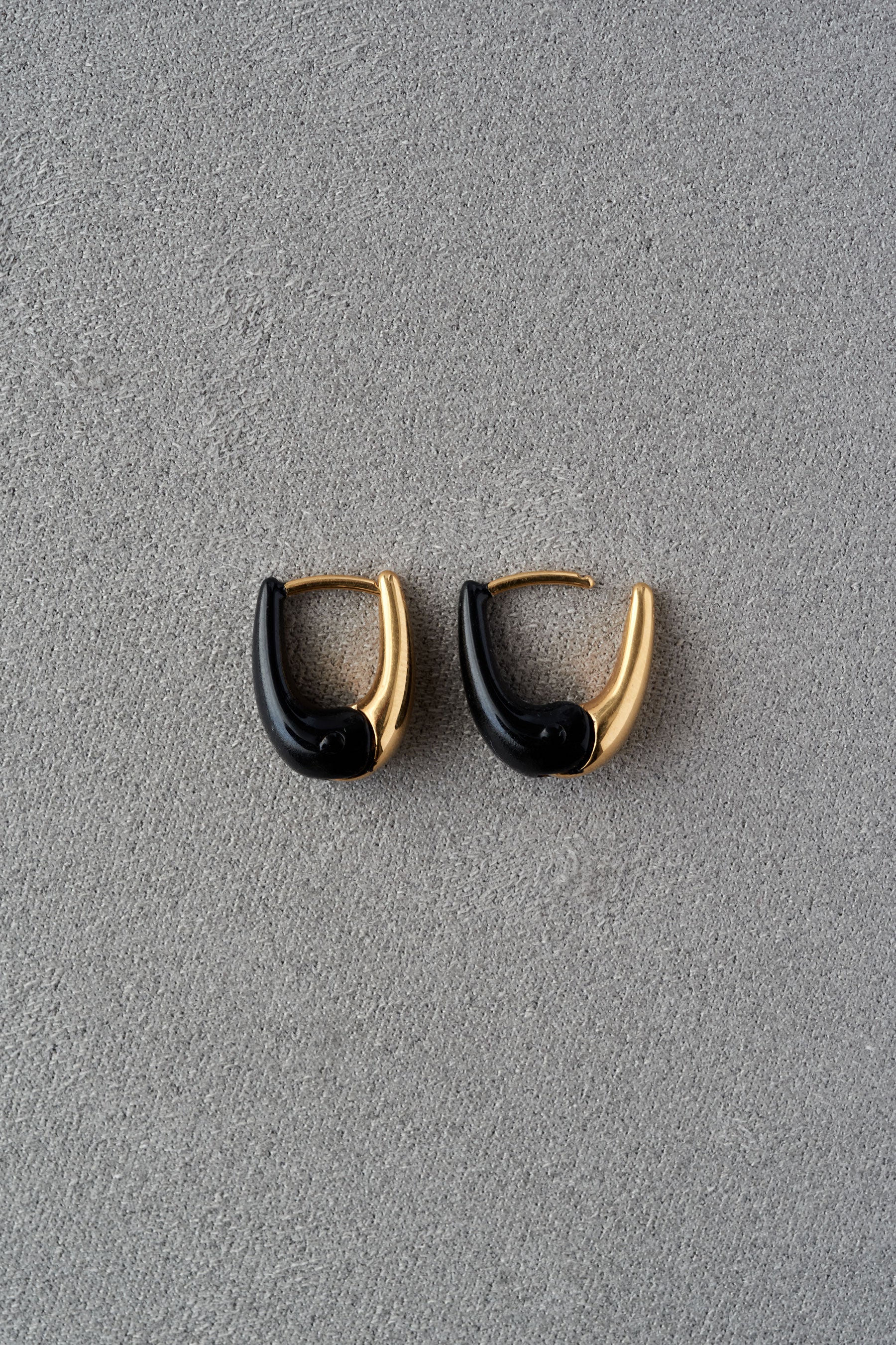 DIPPED TINY TINY PUFFY HOOPS｜R.ALAGAN(ララガン)公式通販