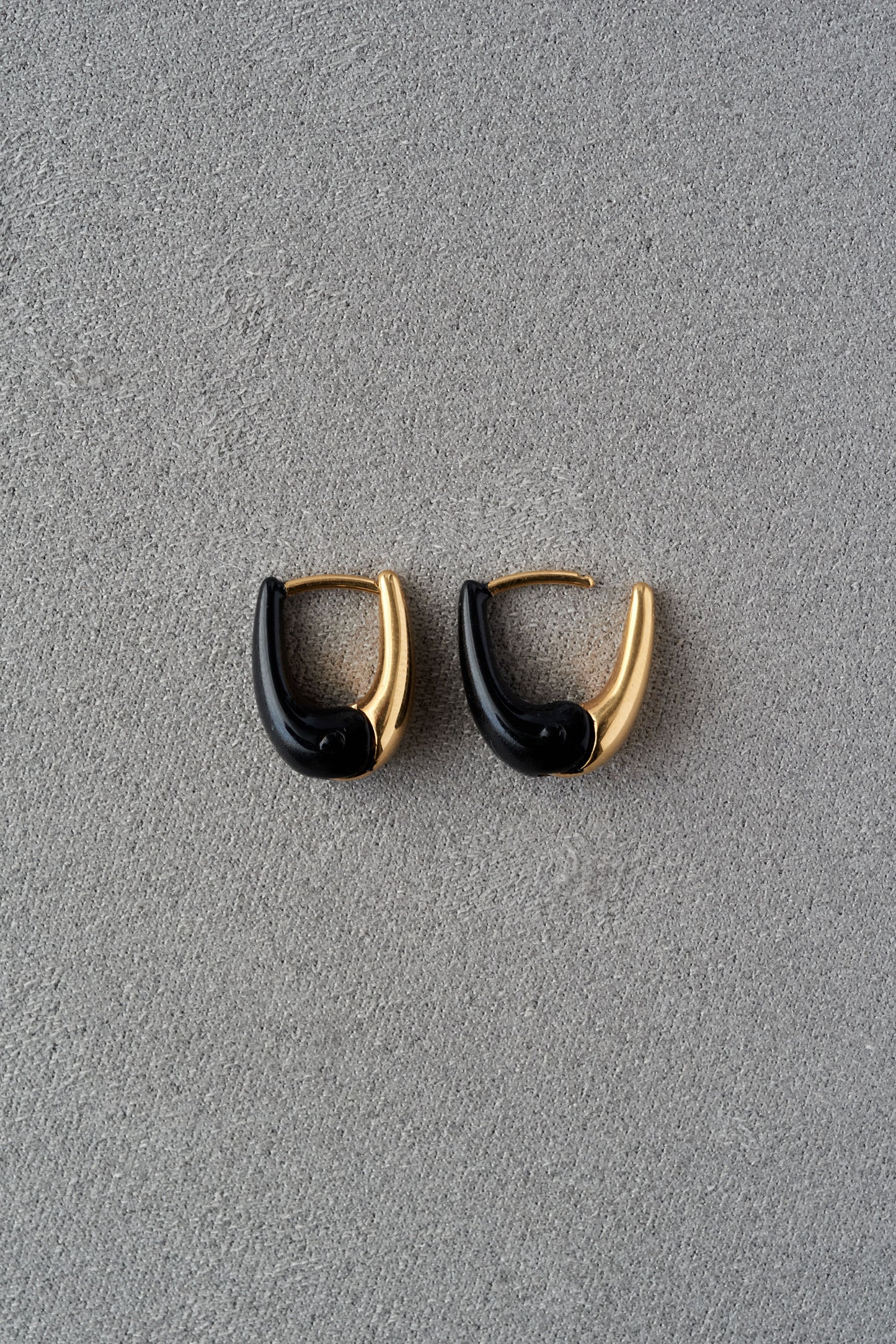 DIPPED TINY TINY PUFFY HOOPS
