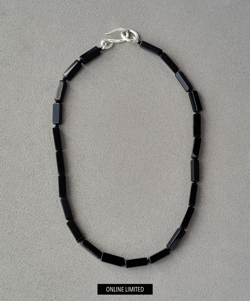 RECTANGLE STONE NECKLACE ONYX