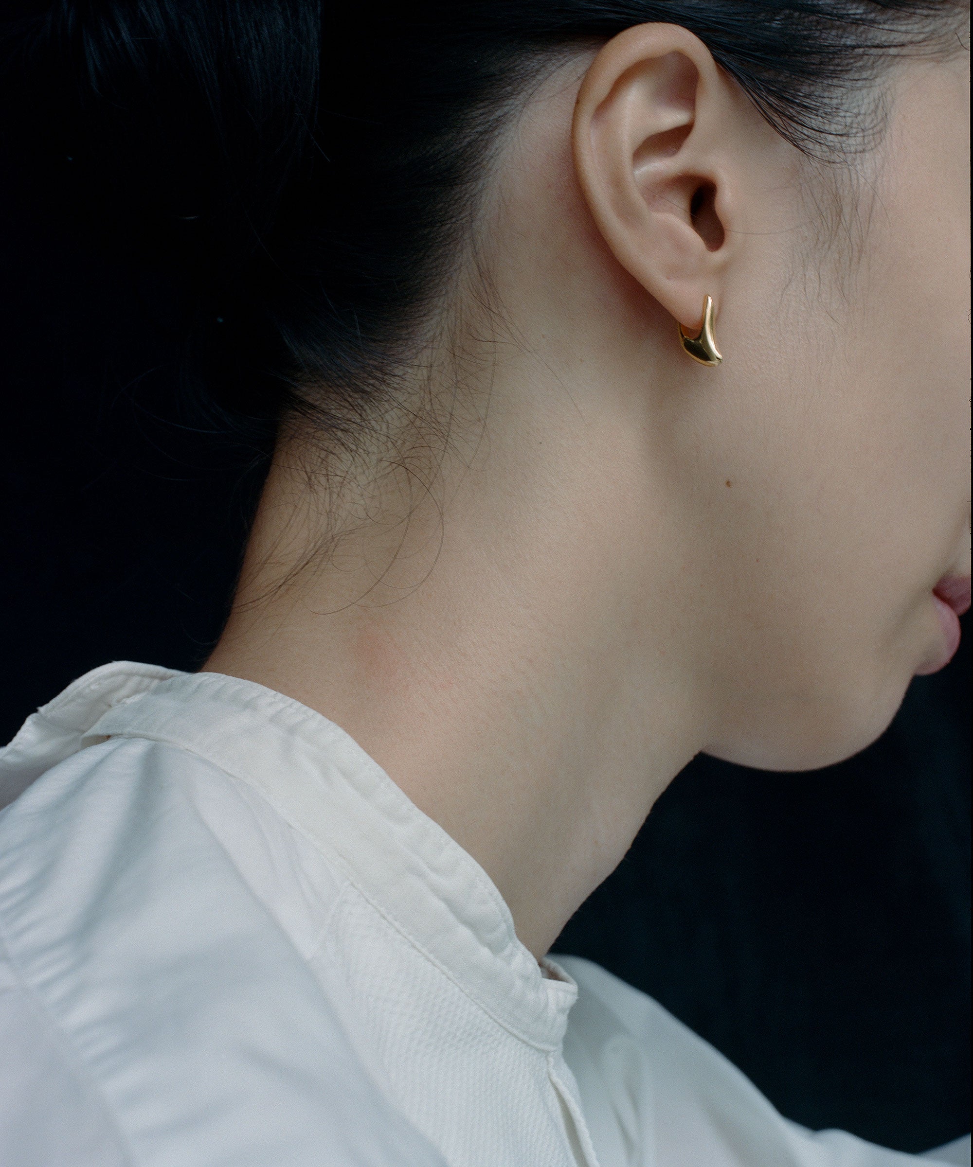TINY MOON HOOPS｜R.ALAGAN(ララガン)公式通販｜ピアス