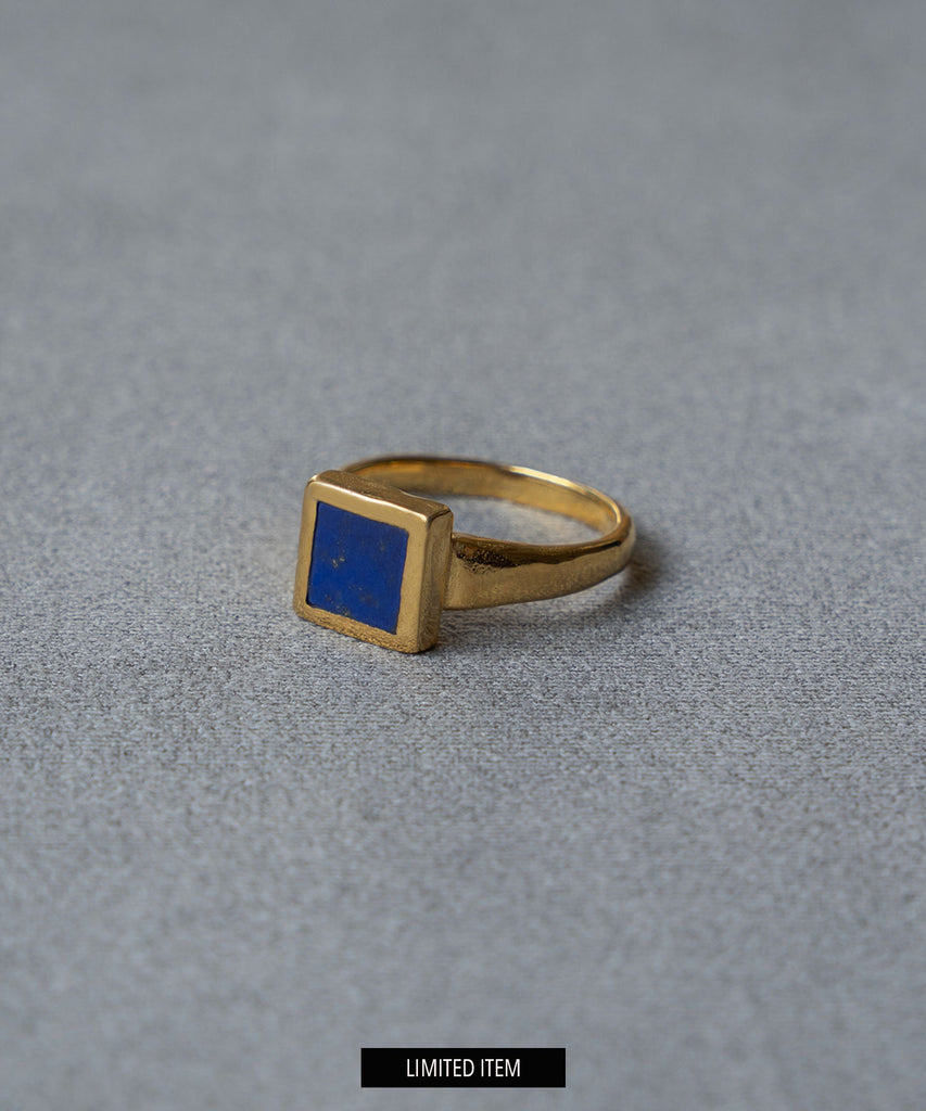 ANCIENT ROMAN RING/LAPIS