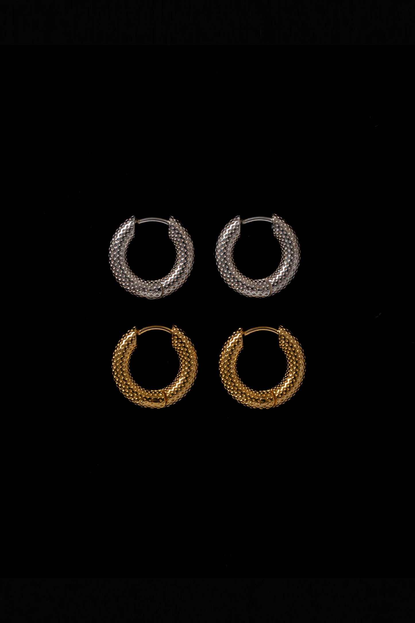 TINY DOT HOOPS