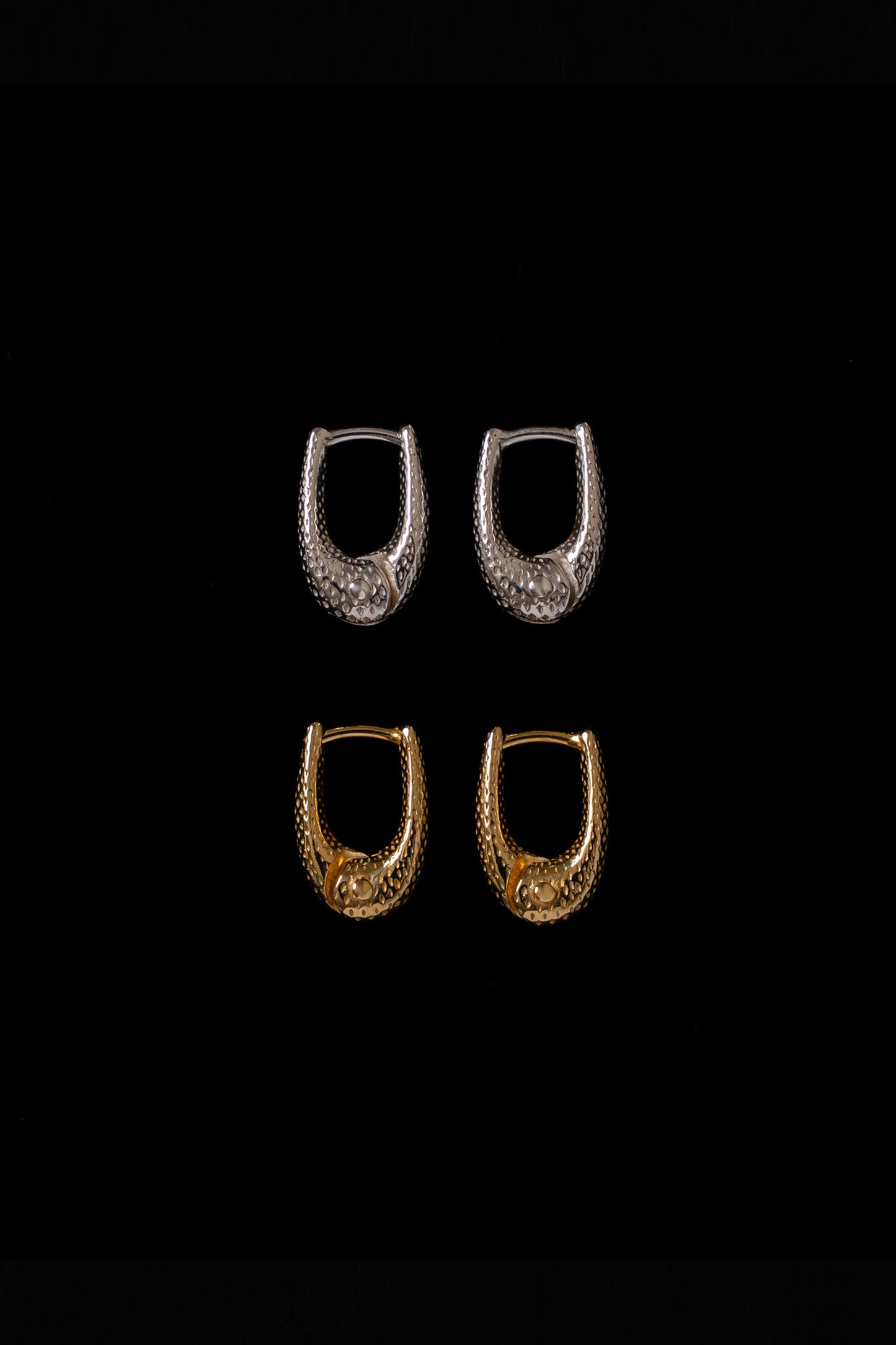 TINY DOT THIN HOOPS