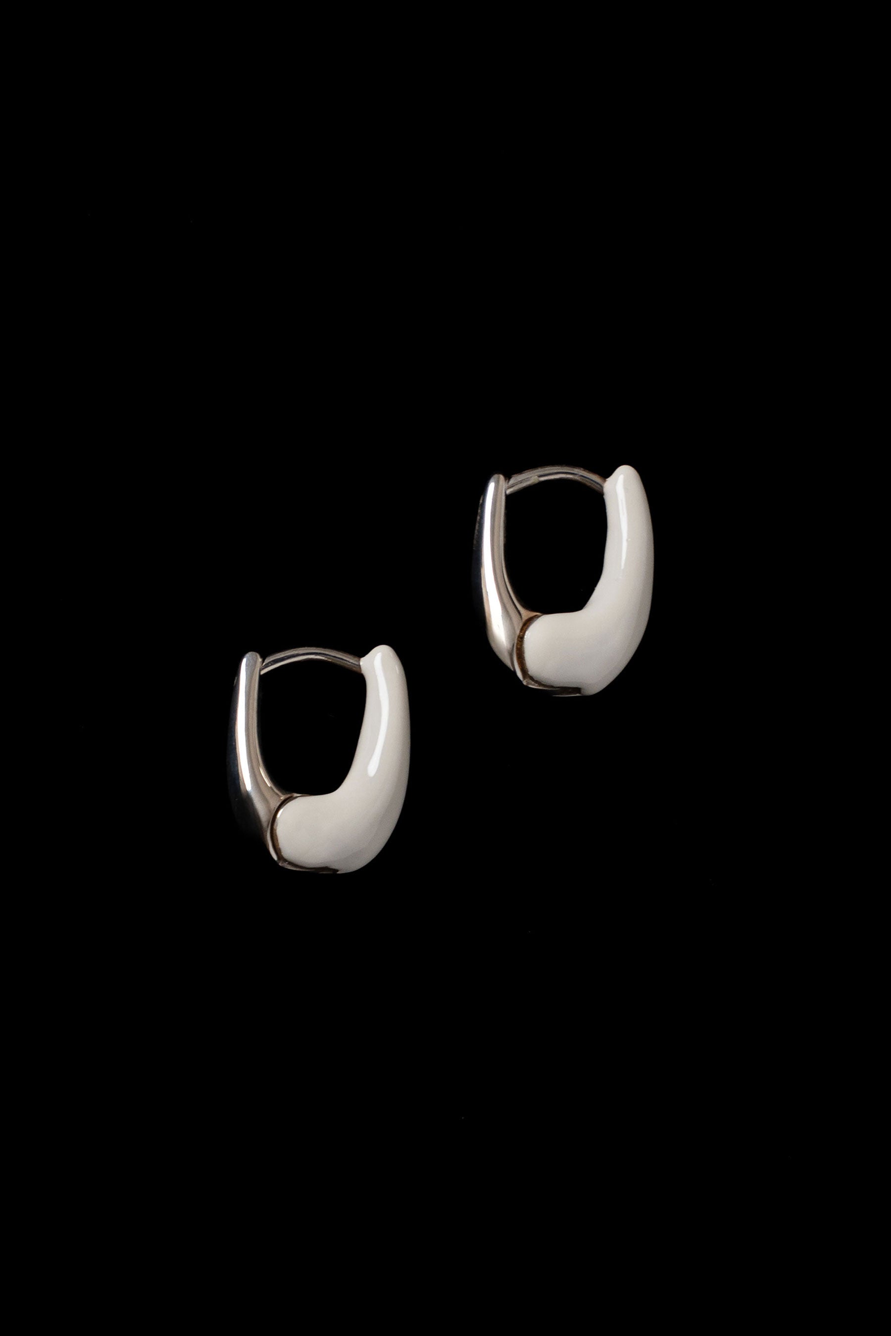 アクセサリー R.ALAGAN DIPPED TINY TINY PUFFY HOOPS DIPPED TINY TINY PUFFY HOOPS｜R.ALAGAN(ララガン)公式通販