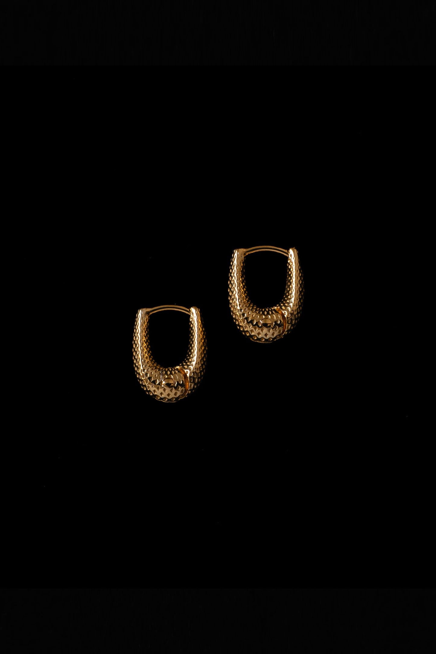 TINY TINY DOT PUFFY HOOPS