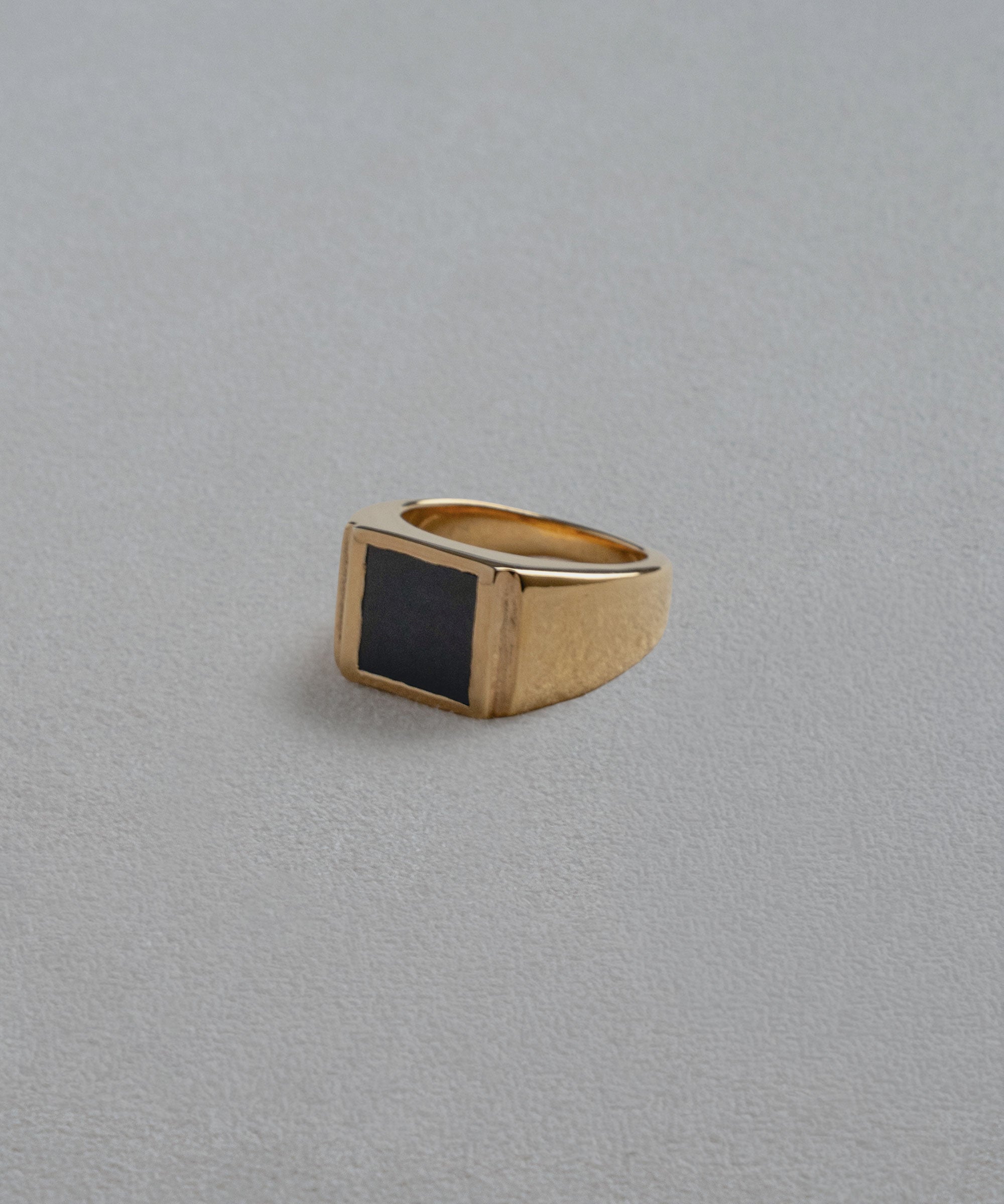 R.ALAGAN SIGNET RING /ONYX 3号 SIGNET RING / LAPIS｜R.ALAGAN(ララガン)公式通販｜サイジェント